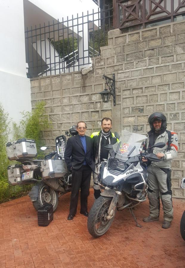 Midtown La Paz Hotel Bagian luar foto