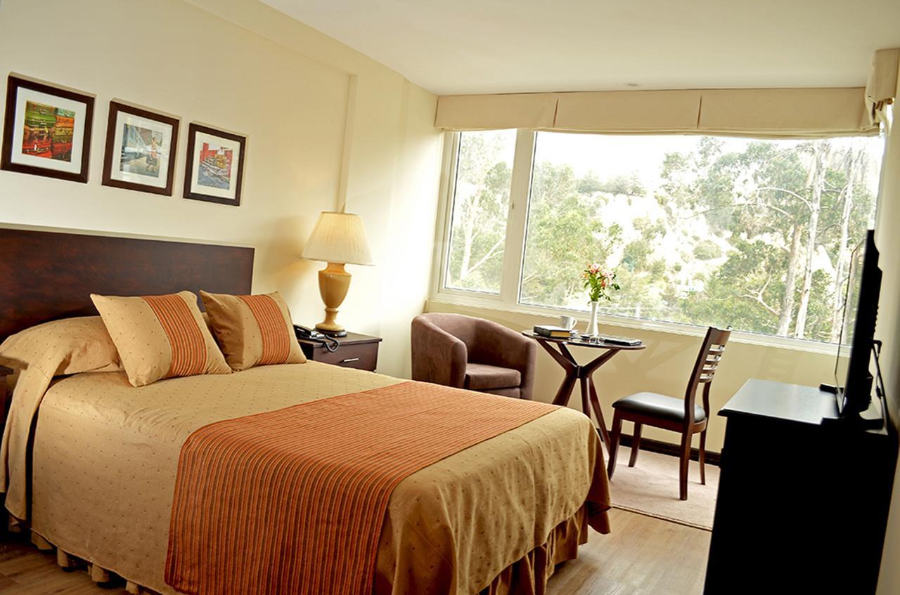 Midtown La Paz Hotel Bagian luar foto